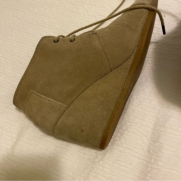 Toms Multicolor Striped Interior Shoes - Picture 3 of 9